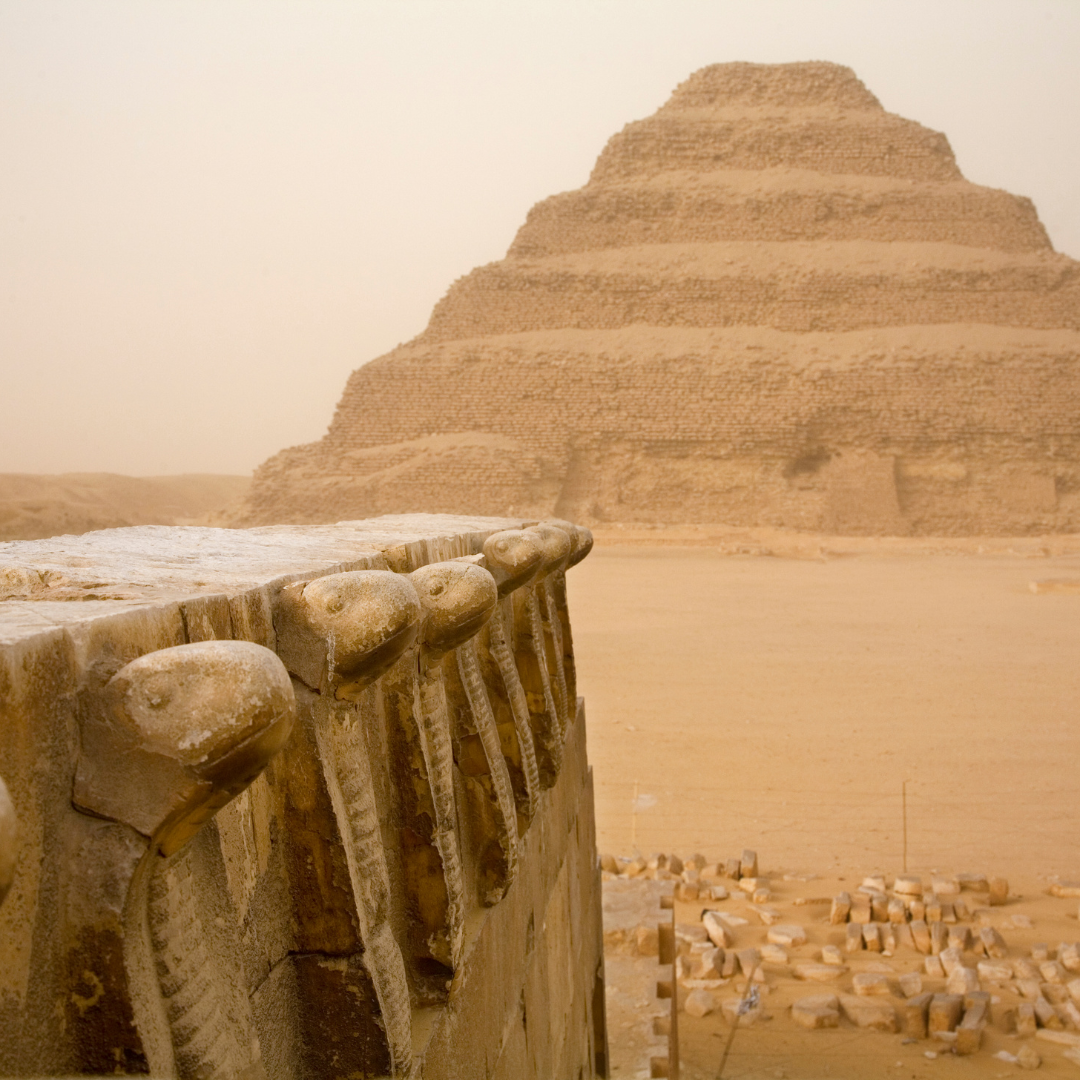 Full Day Private Guided Tour to Giza Pyramids & Saqqara πͺ